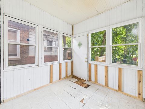 Tiny photo for 8015 S Paxton Avenue, Chicago, IL 60617 (MLS # 12491975)
