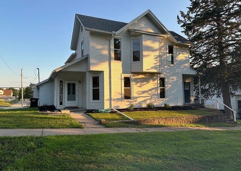 Tiny photo for 616 10th Avenue, Fulton, IL 61252 (MLS # 12554529)