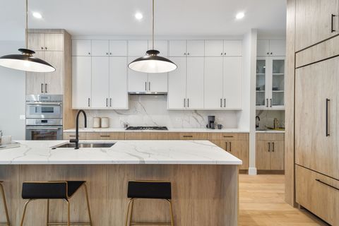 Tiny photo for 1719 W Foster Avenue, Chicago, IL 60640 (MLS # 12406971)