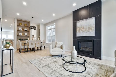 Tiny photo for 1719 W Foster Avenue, Chicago, IL 60640 (MLS # 12406971)