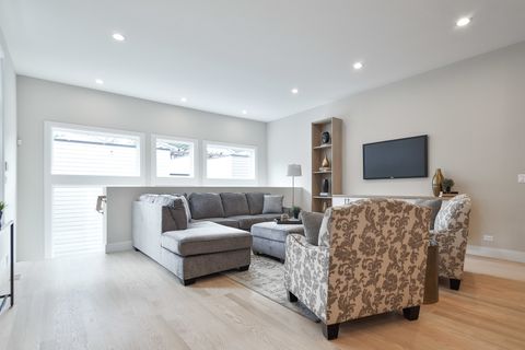 Tiny photo for 1719 W Foster Avenue, Chicago, IL 60640 (MLS # 12406971)