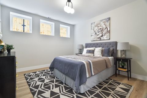 Tiny photo for 1719 W Foster Avenue, Chicago, IL 60640 (MLS # 12406971)