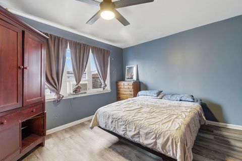 Tiny photo for 6211 N Kedzie Avenue #2S, Chicago, IL 60659 (MLS # 12606974)