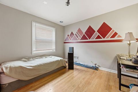 Tiny photo for 6211 N Kedzie Avenue #2S, Chicago, IL 60659 (MLS # 12606974)