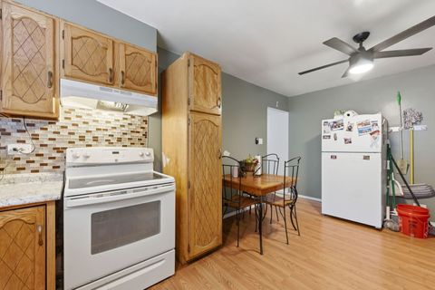 Tiny photo for 6211 N Kedzie Avenue #2S, Chicago, IL 60659 (MLS # 12606974)