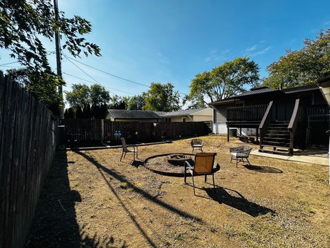 Tiny photo for 1311 Dogwood Lane, Bloomington, IL 61704 (MLS # 12488389)