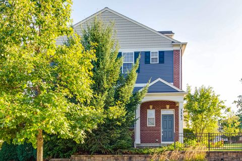 Photo of 3253 Coral Lane, Glenview, IL 60026 (MLS # 12464524)