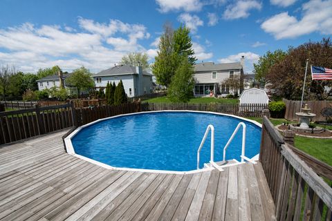 Tiny photo for 421 Burke Drive, Carol Stream, IL 60188 (MLS # 12619680)