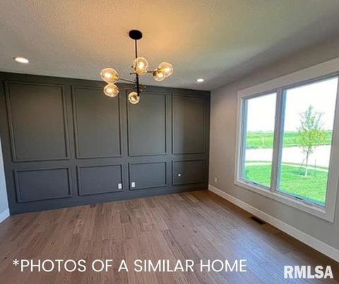 Tiny photo for 6414 Pelican Street, Bettendorf, IA 52722 (MLS # QC4268792)