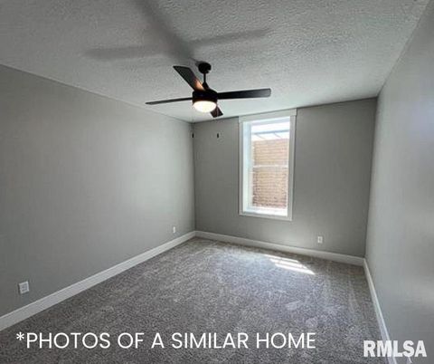 Tiny photo for 6414 Pelican Street, Bettendorf, IA 52722 (MLS # QC4268792)