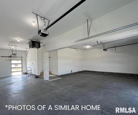 Tiny photo for 6414 Pelican Street, Bettendorf, IA 52722 (MLS # QC4268792)