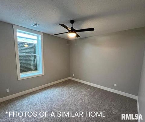 Tiny photo for 6414 Pelican Street, Bettendorf, IA 52722 (MLS # QC4268792)