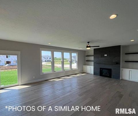 Tiny photo for 6414 Pelican Street, Bettendorf, IA 52722 (MLS # QC4268792)