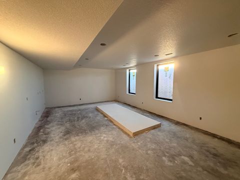 Tiny photo for 6414 Pelican Street, Bettendorf, IA 52722 (MLS # QC4268792)