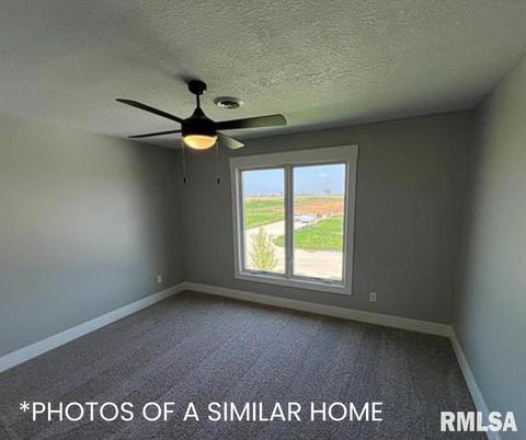 Tiny photo for 6414 Pelican Street, Bettendorf, IA 52722 (MLS # QC4268792)