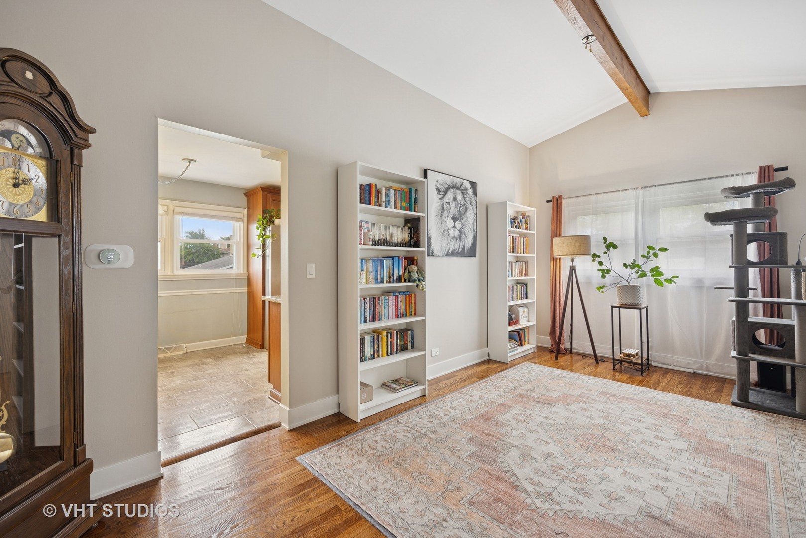715 N Lawler Avenue