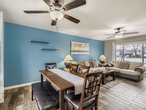 Tiny photo for 8 Southbury Court, Streamwood, IL 60107 (MLS # 12517794)