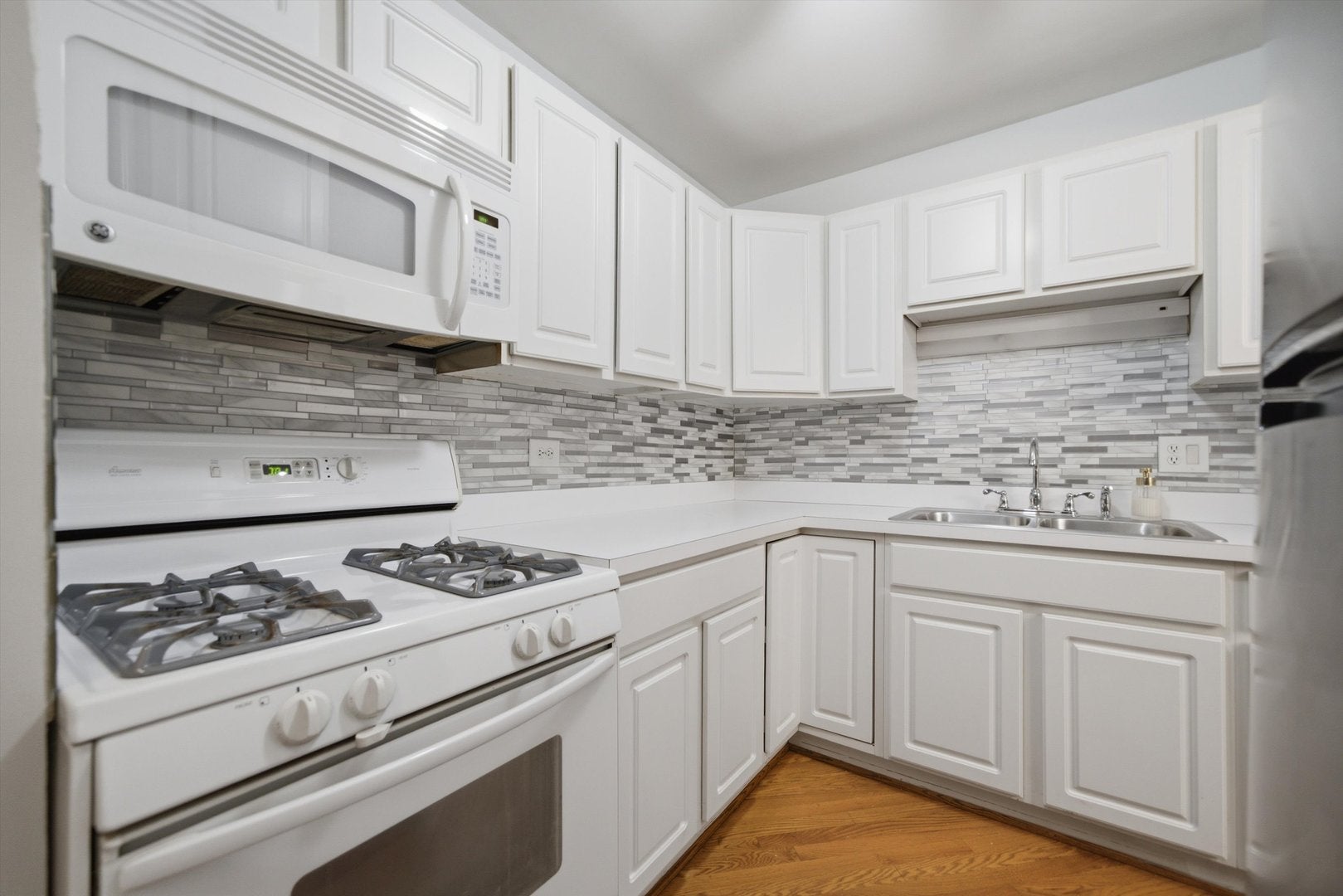 12720 CARRIAGE Lane F1
