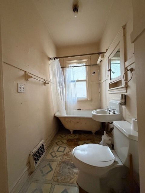 Tiny photo for 5022 W WINNEMAC Avenue, Chicago, IL 60630 (MLS # 12532435)