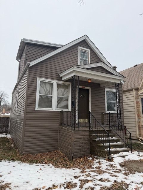 Tiny photo for 5022 W WINNEMAC Avenue, Chicago, IL 60630 (MLS # 12532435)