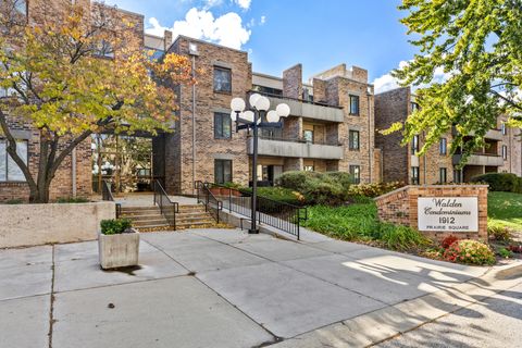 Photo of 1912 Prairie Square #209A, Schaumburg, IL 60173 (MLS # 12503310) Photo of 1912 Prairie Square #209A, Schaumburg, IL 60173 (MLS # 12503310)