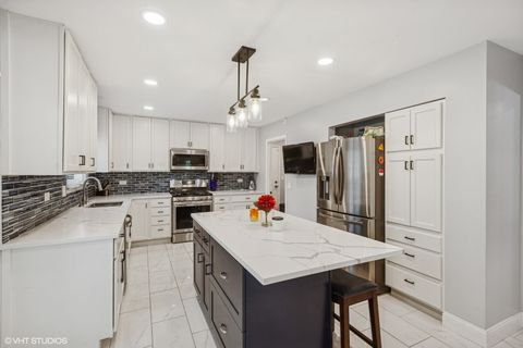 Tiny photo for 10039 LaCrosse Avenue, Skokie, IL 60077 (MLS # 12463262)