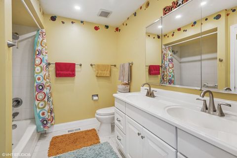 Tiny photo for 10039 LaCrosse Avenue, Skokie, IL 60077 (MLS # 12463262)