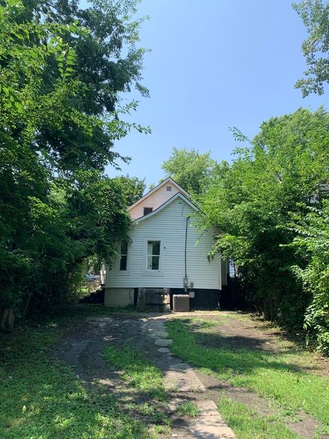 Tiny photo for 334 S Ottawa Street, Joliet, IL 60436 (MLS # 12433381)