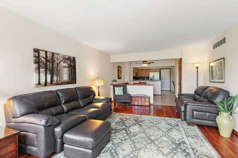 Tiny photo for 232 Sedgewick Circle, St. Charles, IL 60174 (MLS # 12725156)