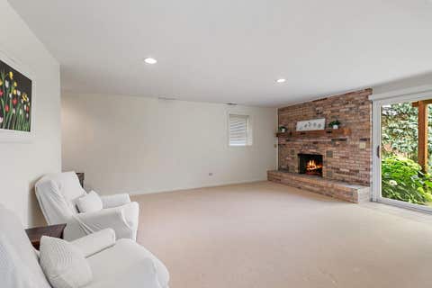 Tiny photo for 232 Sedgewick Circle, St. Charles, IL 60174 (MLS # 12725156)