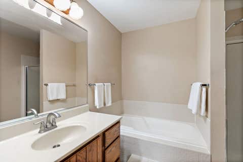 Tiny photo for 232 Sedgewick Circle, St. Charles, IL 60174 (MLS # 12725156)