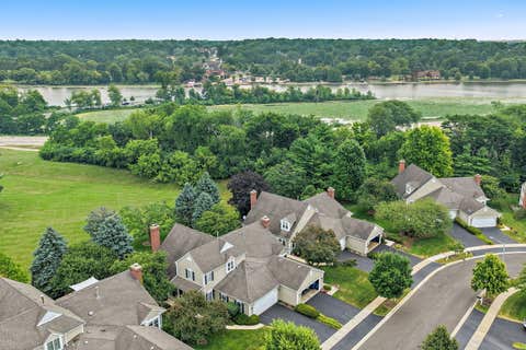 Tiny photo for 232 Sedgewick Circle, St. Charles, IL 60174 (MLS # 12725156)