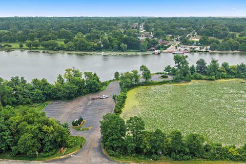 Tiny photo for 232 Sedgewick Circle, St. Charles, IL 60174 (MLS # 12725156)