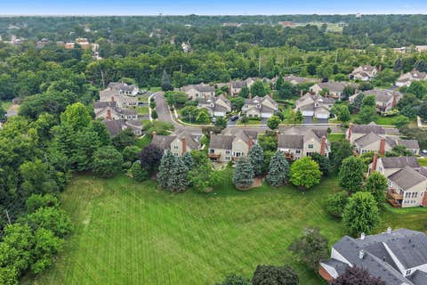 Tiny photo for 232 Sedgewick Circle, St. Charles, IL 60174 (MLS # 12725156)