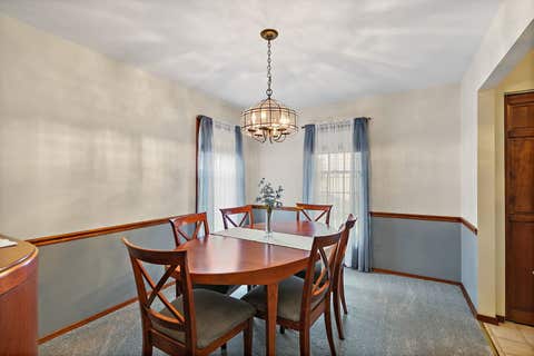 Tiny photo for 232 Sedgewick Circle, St. Charles, IL 60174 (MLS # 12725156)
