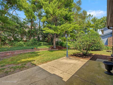 Tiny photo for 800 Marston Avenue NE, Glen Ellyn, IL 60137 (MLS # 12713841)