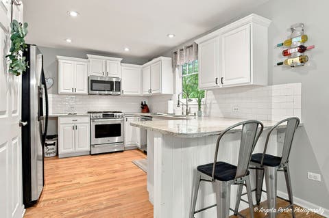 Tiny photo for 292 MAYFLOWER Court, Gurnee, IL 60031 (MLS # 12724047)