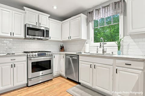 Tiny photo for 292 MAYFLOWER Court, Gurnee, IL 60031 (MLS # 12724047)