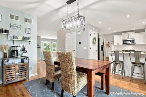 Tiny photo for 292 MAYFLOWER Court, Gurnee, IL 60031 (MLS # 12724047)