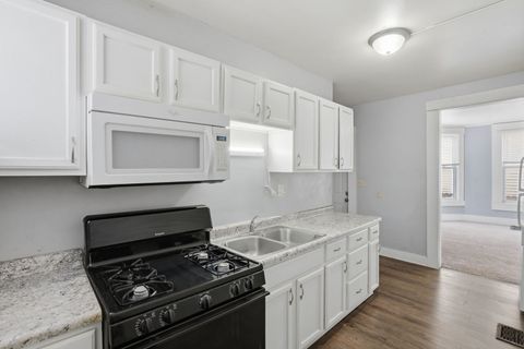 Tiny photo for 715 IOWA Street, Davenport, IA 52803 (MLS # 12594797)