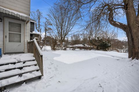 Tiny photo for 715 IOWA Street, Davenport, IA 52803 (MLS # 12594797)