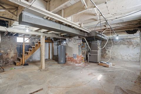 Tiny photo for 715 IOWA Street, Davenport, IA 52803 (MLS # 12594797)