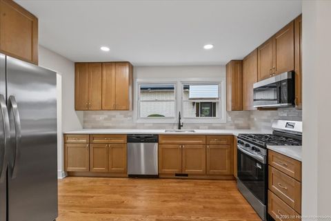 Tiny photo for 10316 Lamon Avenue, Oak Lawn, IL 60453 (MLS # 12538962)