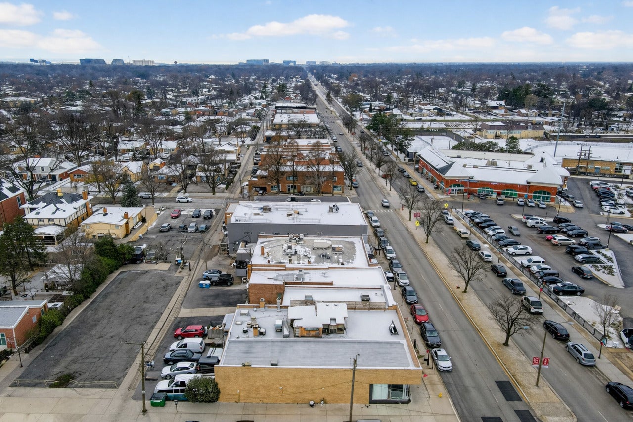 701 Devon Avenue