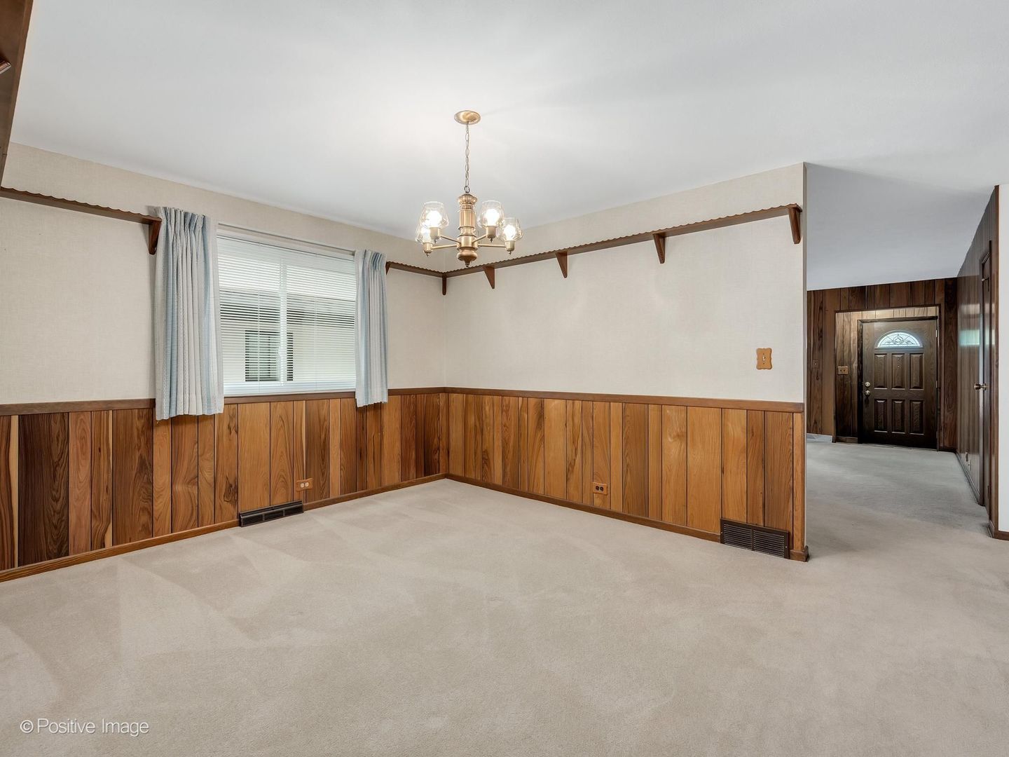 393 Grandview Avenue
