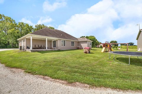 Tiny photo for 22954 McGuire Road, Wilmington, IL 60481 (MLS # 12454886)