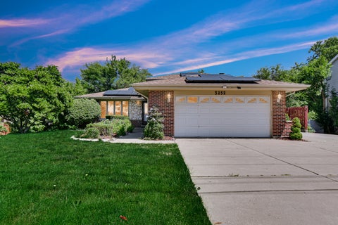 Tiny photo for 3252 87TH Street, Darien, IL 60561 (MLS # 12690048)