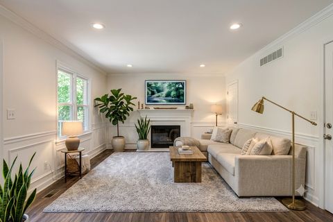 Tiny photo for 3252 87TH Street, Darien, IL 60561 (MLS # 12690048)