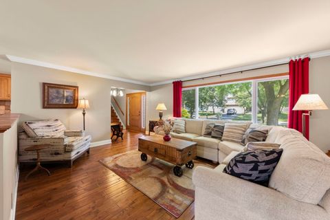 Tiny photo for 614 Bakewell Lane, Naperville, IL 60565 (MLS # 12497118)