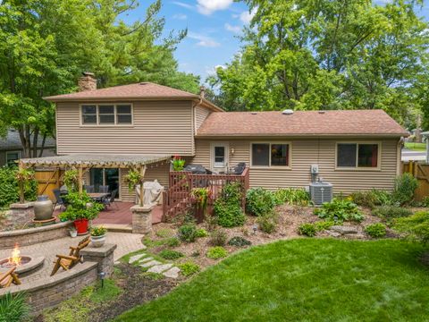 Tiny photo for 614 Bakewell Lane, Naperville, IL 60565 (MLS # 12497118)